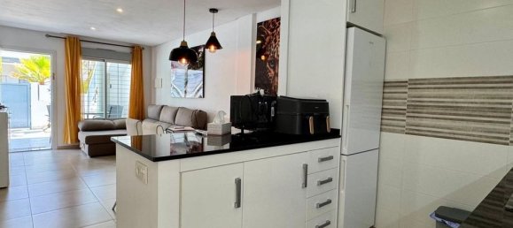 Apartamento de 2 dormitorios en Alicante, Spain No. 181495 5