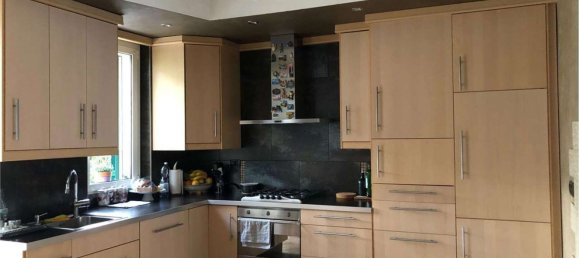 5 غرف نوم شقة في Andora, Italy رقم 318425 3