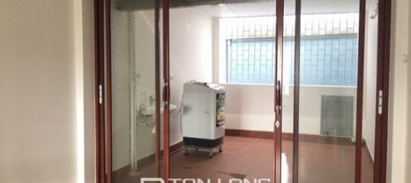 Casa de 4 dormitorios en Tay Ho, Vietnam No. 1880 14