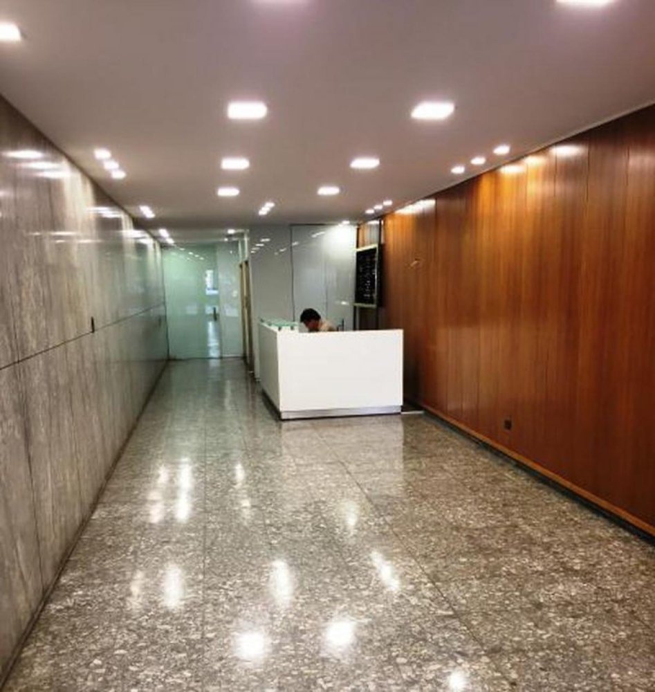 200m² Office in Buenos Aires, Argentina No. 104265