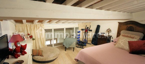 2 bedrooms Apartment in Pisa, Italy No. 8453 10