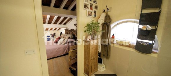 2 bedrooms Apartment in Pisa, Italy No. 8453 11