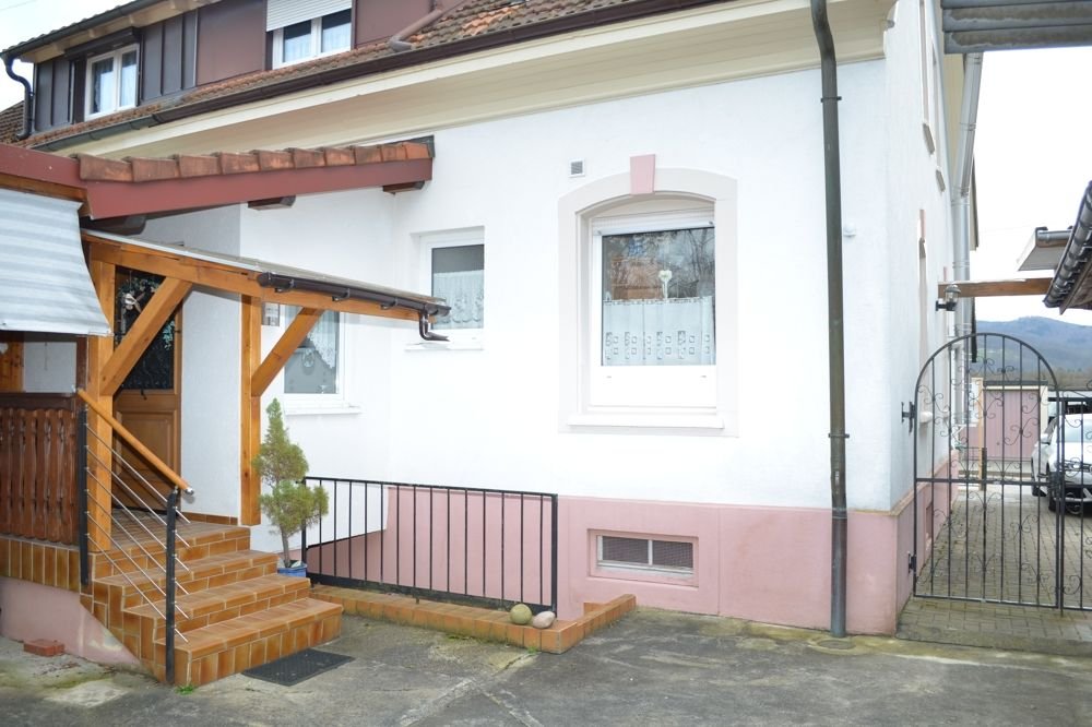 4-salle Maison de ville à Baden-Wurttemberg, Germany No. 110653