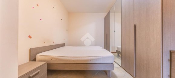 3 rooms Apartment in Rome, Italy No. 57344 10