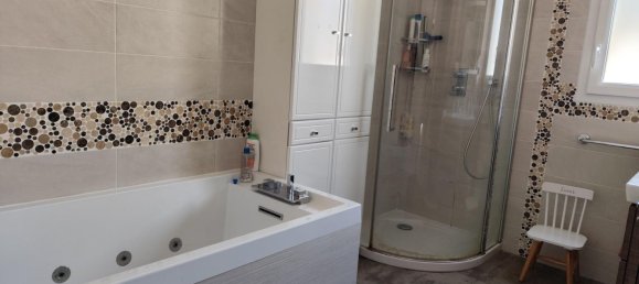 4 bedrooms House in La Plaine-sur-Mer, France No. 103677 4