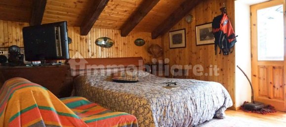 5 rooms House in Antey Saint Andre, Italy No. 339753 20
