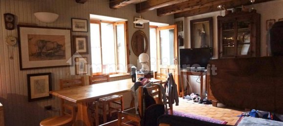 5 rooms House in Antey Saint Andre, Italy No. 339753 13