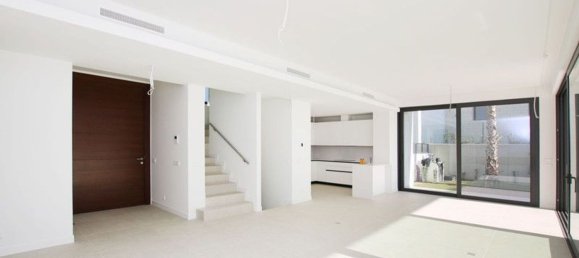 Дом с 4 спальнями в Марбелья, Испания № 99112 2