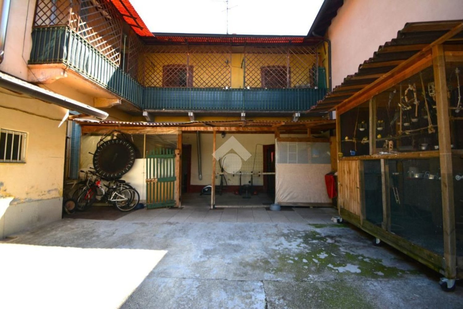 5 rooms House in Capriate San Gervasio, Italy No. 278518