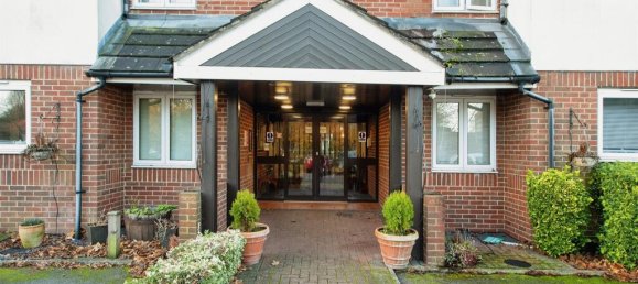 1 bedroom House in Watford, United Kingdom No. 6177 9