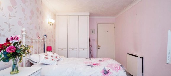 1 bedroom House in Watford, United Kingdom No. 6177 20