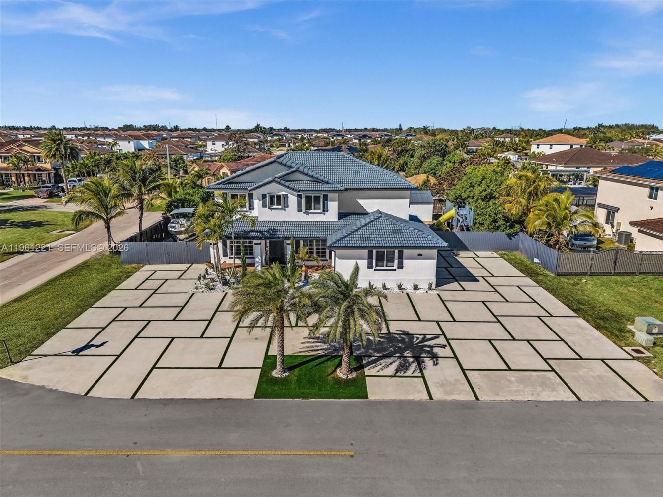 5 bedrooms Villa for sale in Miami, Miami-Dade, Florida, USA № 614289