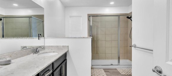5 bedrooms Villa for sale in Miami, Miami-Dade, Florida, USA № 614289 25