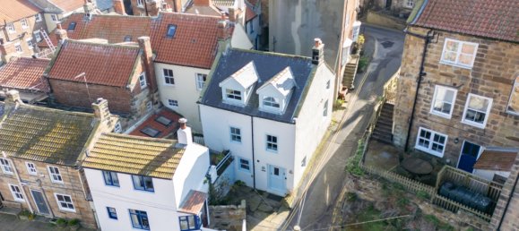 3 bedrooms House in Staithes, United Kingdom No. 1980 59