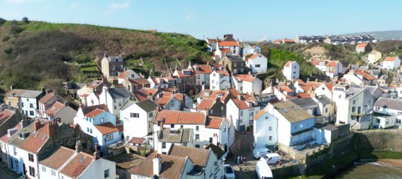 3 bedrooms House in Staithes, United Kingdom No. 1980 51