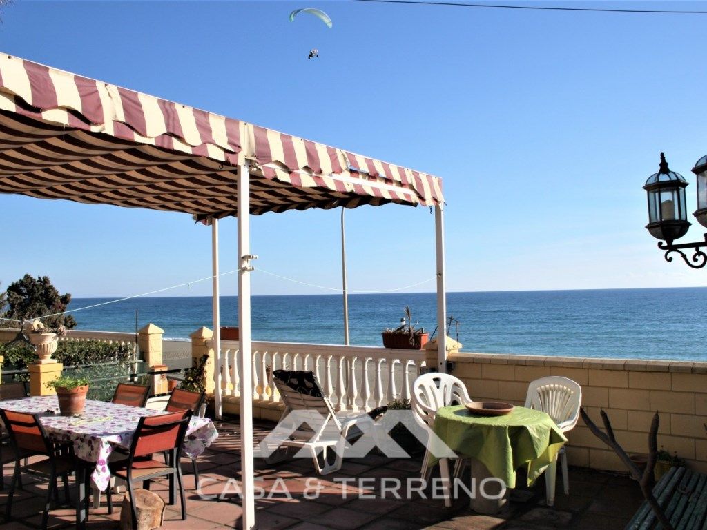 Gewerbliche Immobilie in Benajarafe, Spain 220m², Nr. 245013