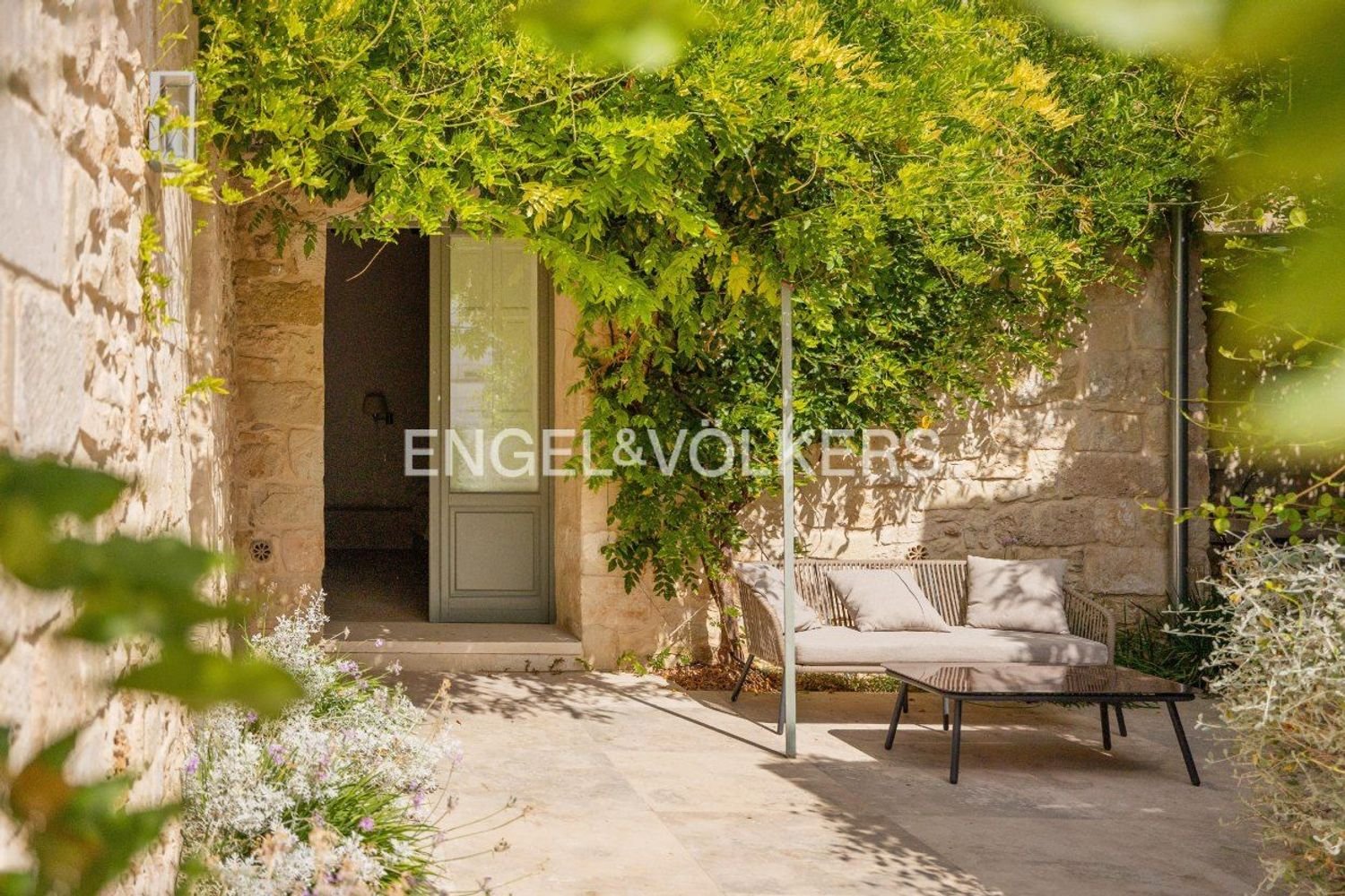 6 bedrooms House in Zollino, Italy No. 381746