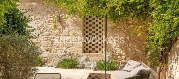 6 bedrooms House in Zollino, Italy No. 381746 3