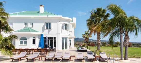 7 bedrooms Villa in Limassol, Cyprus No. 2278 11