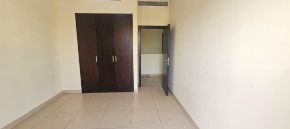 Вилла с 3 спальнями в International City, ОАЭ № 53700 14