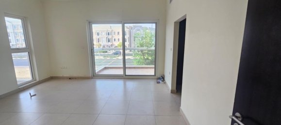 Вилла с 3 спальнями в International City, ОАЭ № 53700 9