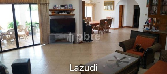 Кафе / ресторан с 4 спальнями в Паттайя, Таиланд № 16114 4