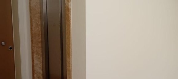 3 rooms Apartment in Vicenza, Italy No. 130771 4