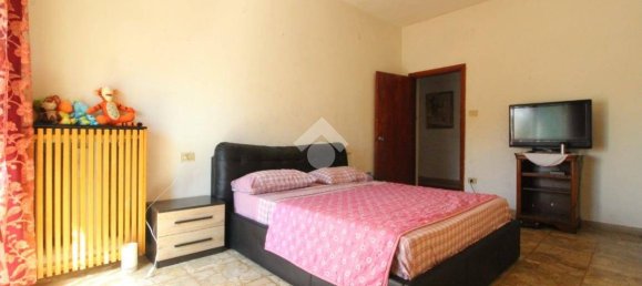 4 Schlafzimmer Wohnung in Pescara, Italy, Nr. 342109 8
