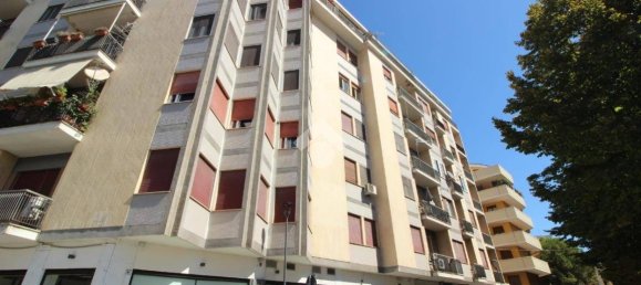 4 Schlafzimmer Wohnung in Pescara, Italy, Nr. 342109 11