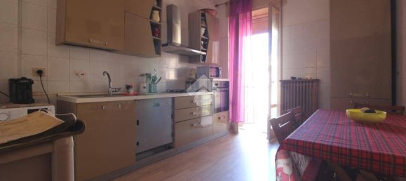 4 Schlafzimmer Wohnung in Pescara, Italy, Nr. 342109 20