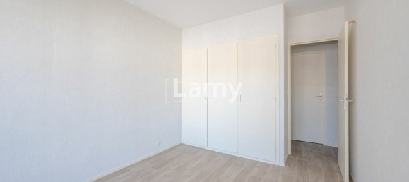 3غرفة شقة في Lormont, France رقم 279336 7