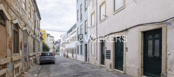 Studio in Lisbon, Portugal No. 14610 22