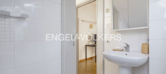 Studio in Lisbon, Portugal No. 14610 18