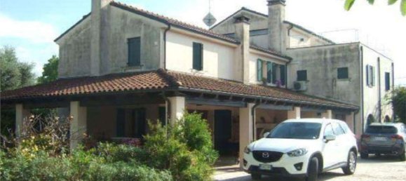 7-salle Appartement à Cappella Maggiore, Italy No. 54820 23