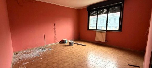 4-Zimmer Wohnung in Legnano, Italy, Nr. 13191 2