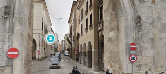 4 rooms Apartment in Padua, Italy No. 189937 2