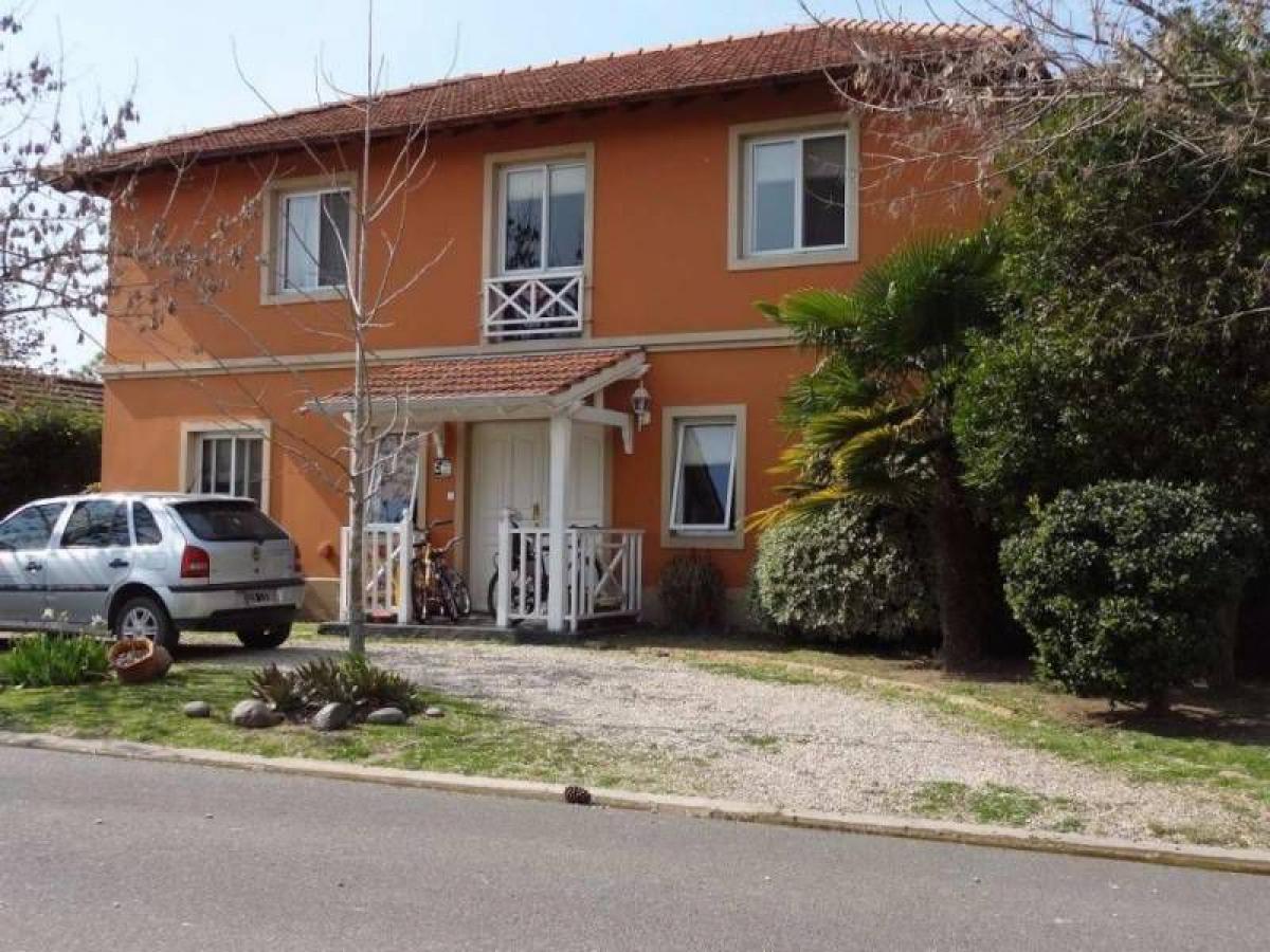 4 Schlafzimmer Haus in Escobar, Argentina, Nr. 5684