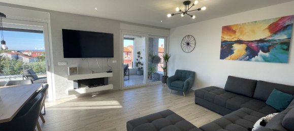 Apartamento de 2 dormitorios en Pula, Croatia No. 222 6