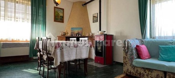 4 chambres Maison à Caerano di San Marco, Italy No. 59018 2