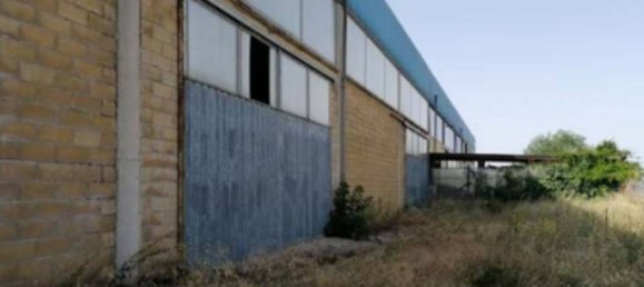 Entrepôt à San Severo, Italy 965m² No. 379110 4
