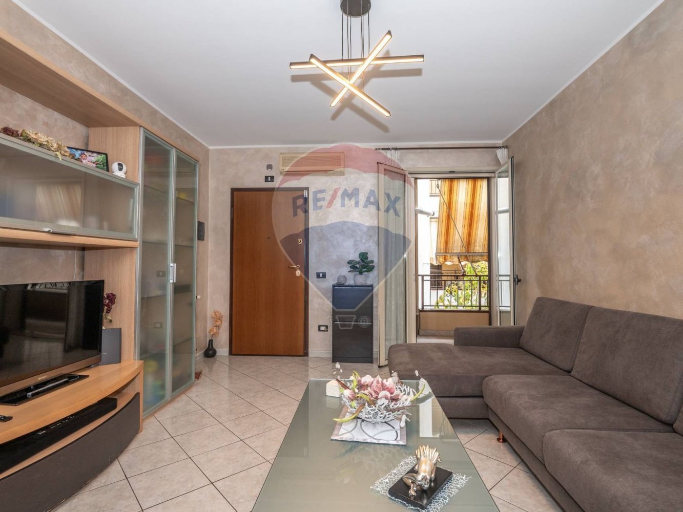 Apartamento de 2 dormitorios en Floridia, Italy No. 144200