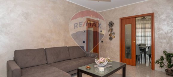 Apartamento de 2 dormitorios en Floridia, Italy No. 144200 6