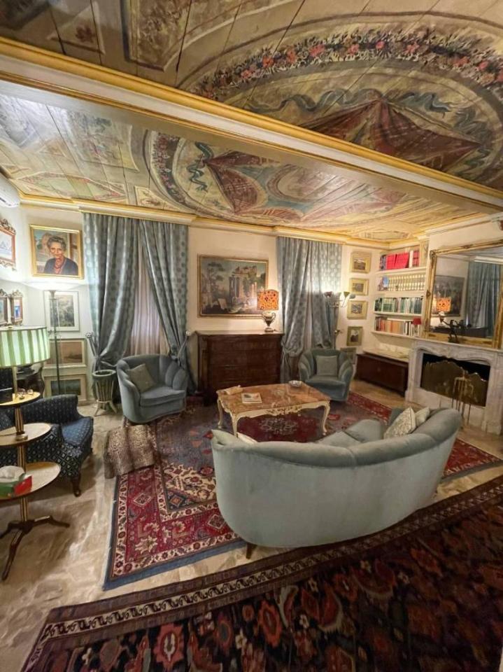 8-salle Appartement à Piacenza, Italy No. 27052