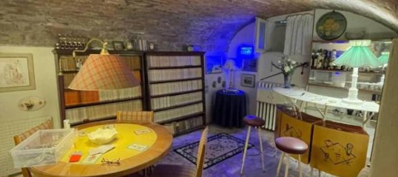 8-salle Appartement à Piacenza, Italy No. 27052 22