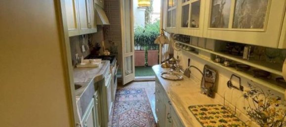 8-salle Appartement à Piacenza, Italy No. 27052 13