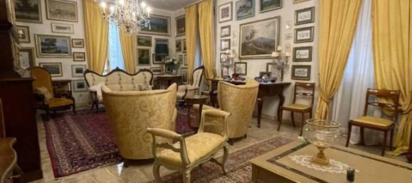 8-salle Appartement à Piacenza, Italy No. 27052 10