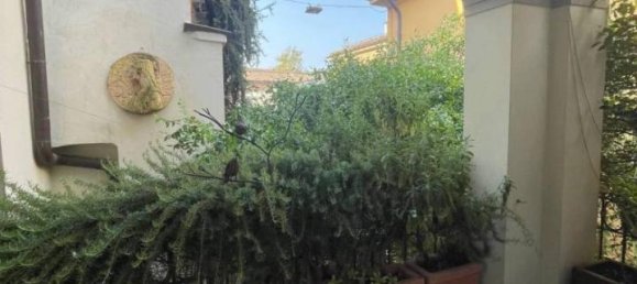 8-salle Appartement à Piacenza, Italy No. 27052 25