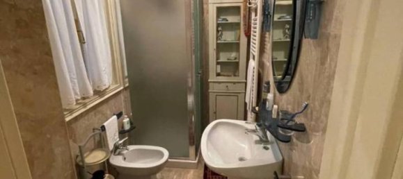 8-salle Appartement à Piacenza, Italy No. 27052 16