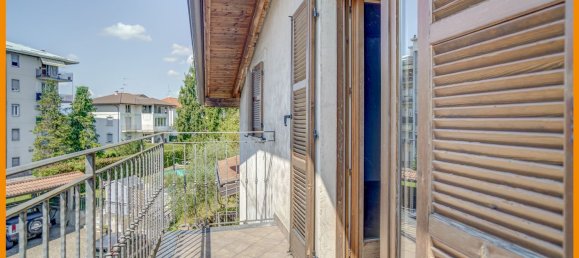 Вилла с 5 комнатами в Кастильоне Олона, Италия № 312021 32