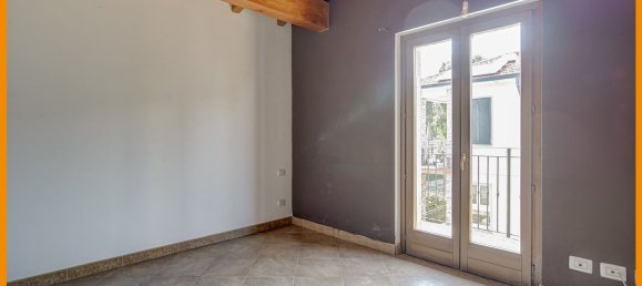 Вилла с 5 комнатами в Кастильоне Олона, Италия № 312021 25